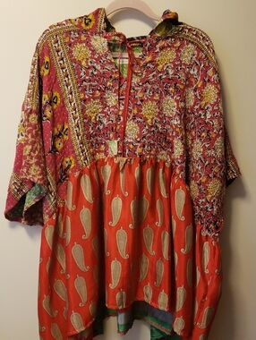 New OS Boho Cotton Kantha & Silk Mixed Print Tiered Tunic Top - Red & Pink